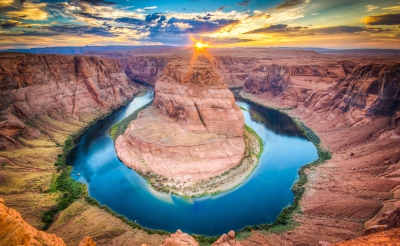 Horseshoe Bend Grand Canyon (ronnybas / stock.adobe.com)  lizenziertes Stockfoto 
Información sobre la licencia en 'Verificación de las fuentes de la imagen'